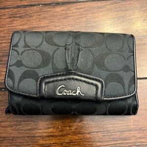 Coach wallet black